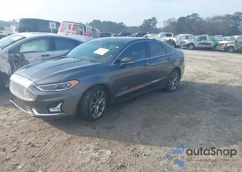 2019 Ford Fusion Hybrid Titanium from USA, damaged, VIN 3FA6P0RU6KR161988